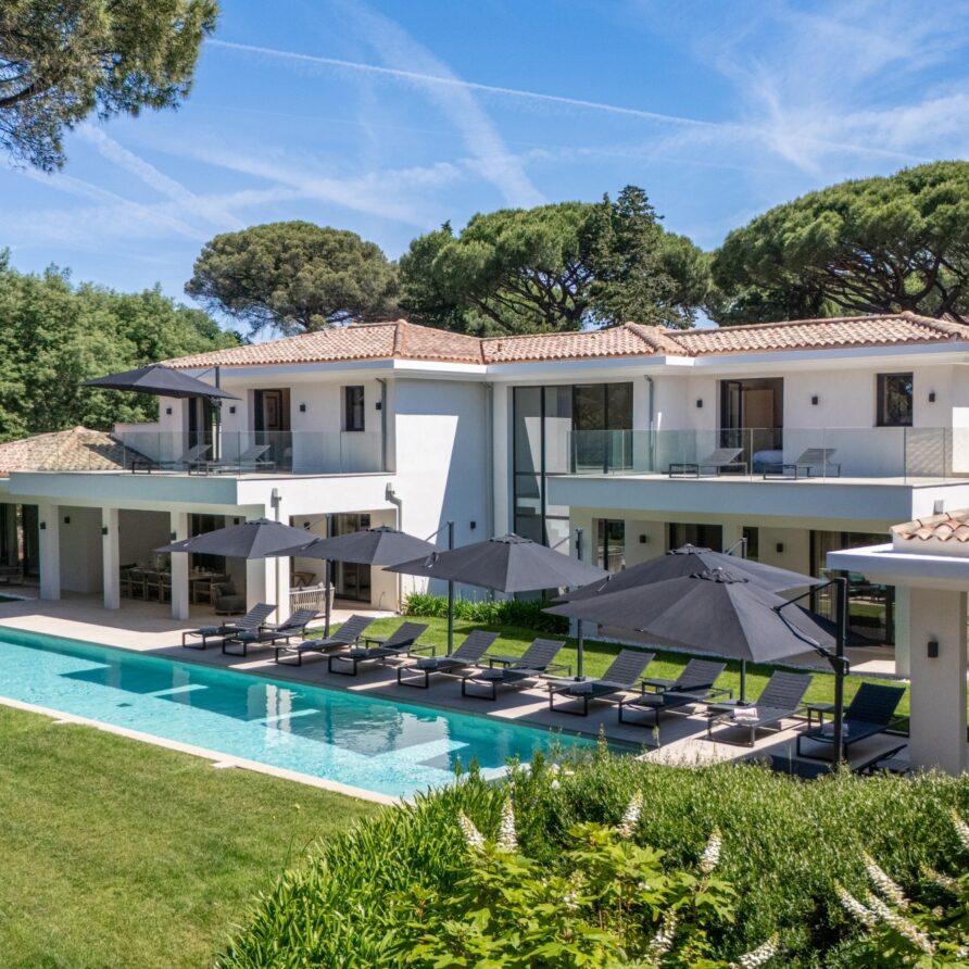 Luxury Villa Gassin with Pool & Gym